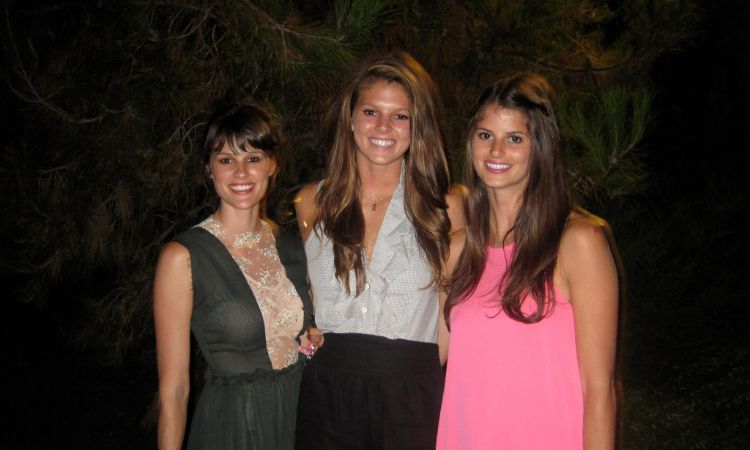 Kacy Byxbee (left) with her younger sisters, Kennedy Byxbee and Karlyn Byxbee (right). 